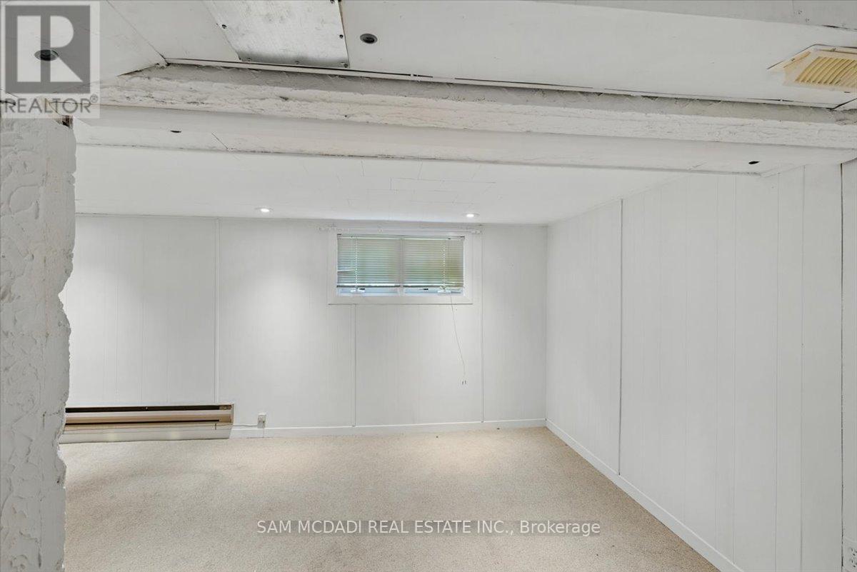 62 Maple Avenue S, Mississauga, ON - Indoor Photo Showing Other Room