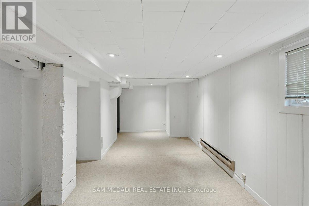 62 Maple Avenue S, Mississauga, ON - Indoor Photo Showing Other Room