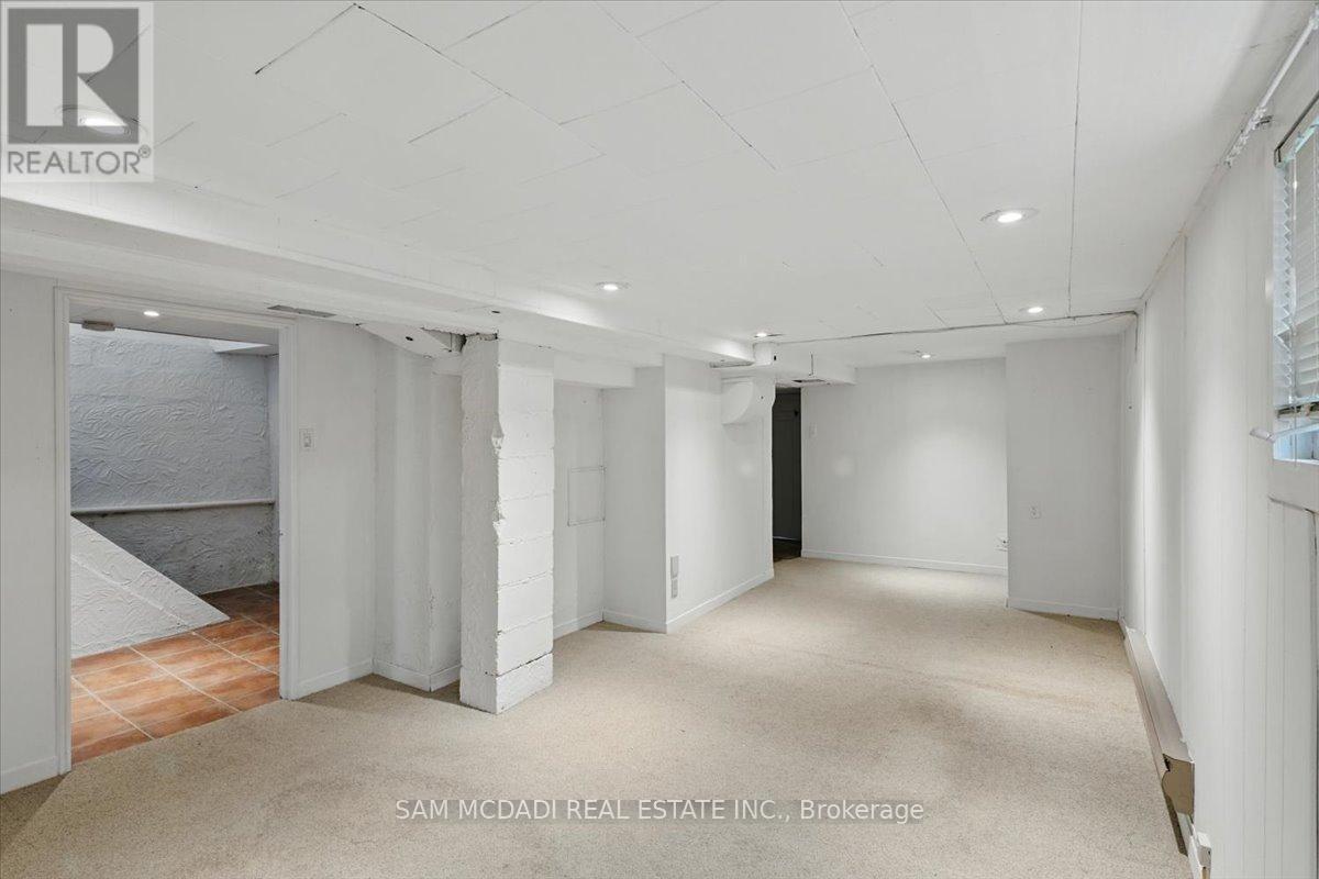 62 Maple Avenue S, Mississauga, ON - Indoor