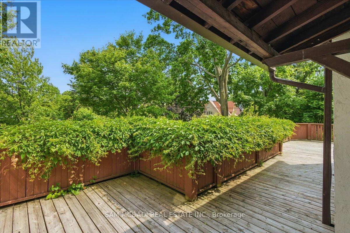 62 Maple Avenue S, Mississauga, ON - Outdoor With Deck Patio Veranda