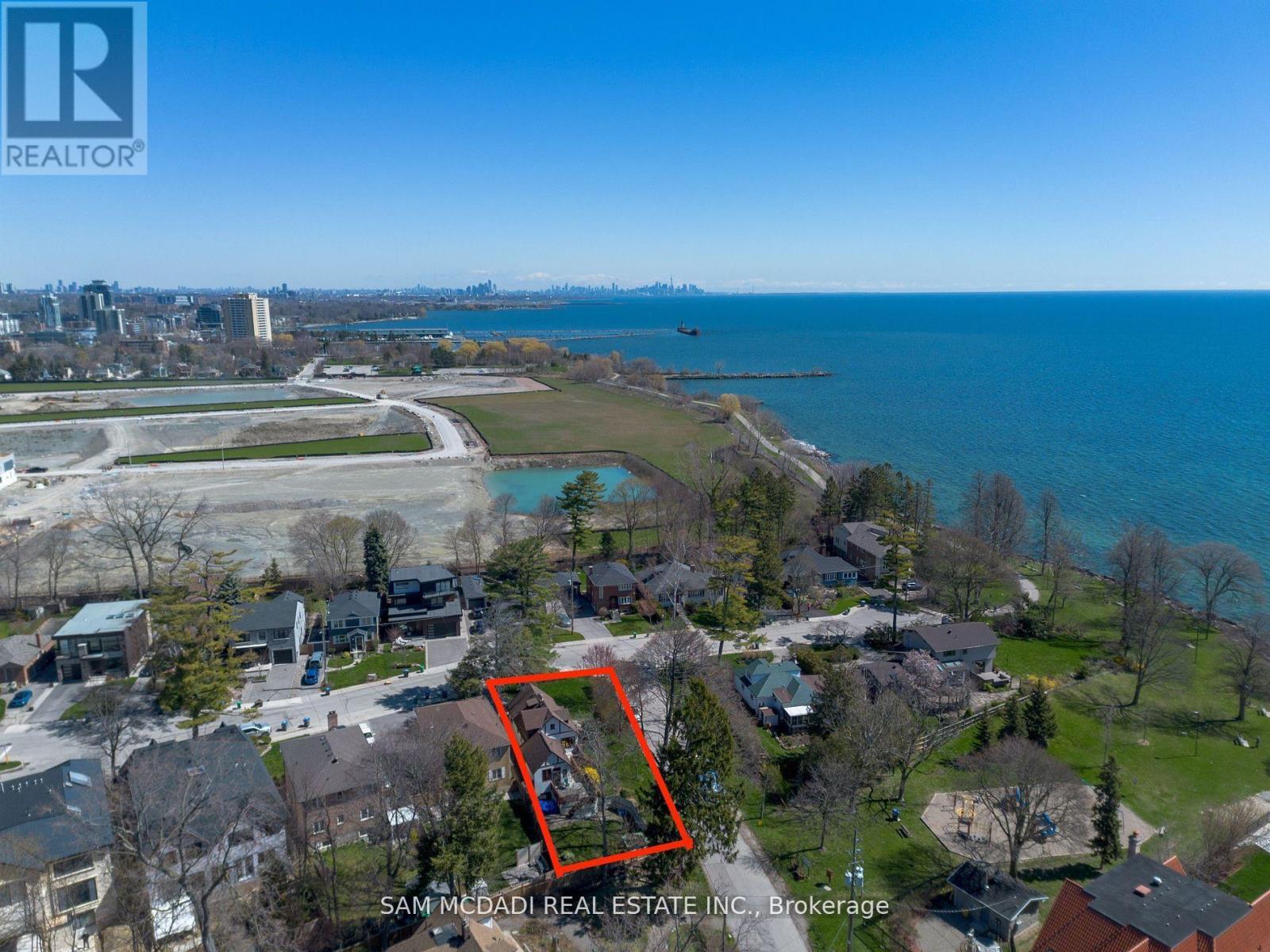 62 Maple Avenue S, Mississauga, ON - Outdoor With Body Of Water With View
