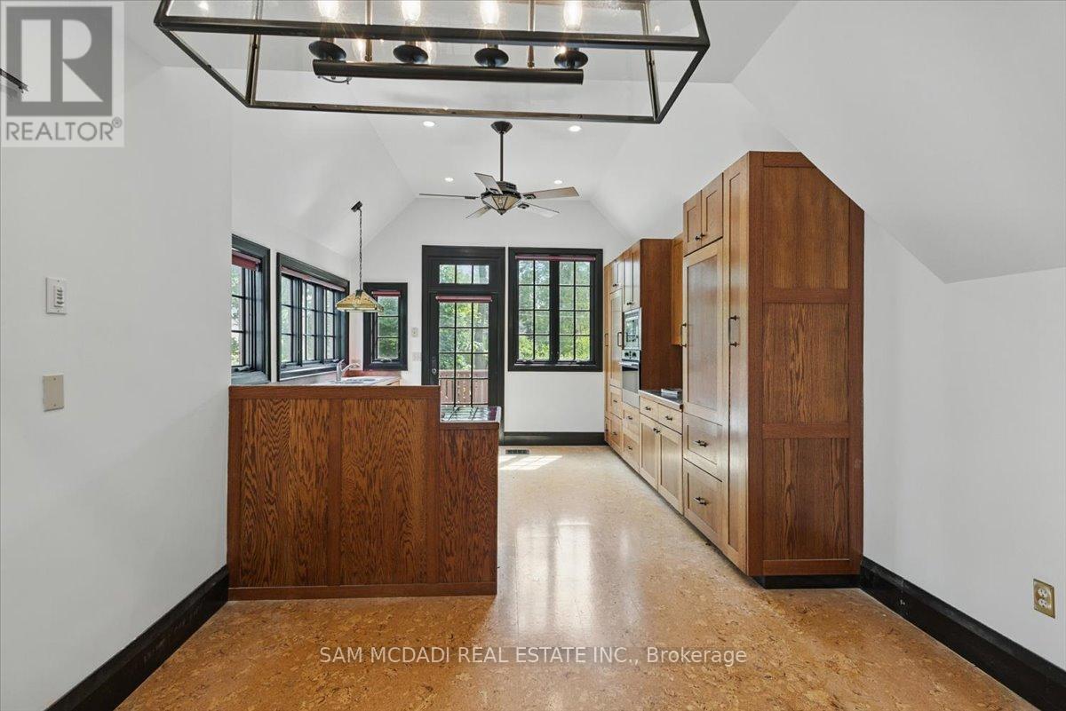 62 Maple Avenue S, Mississauga, ON - Indoor Photo Showing Other Room