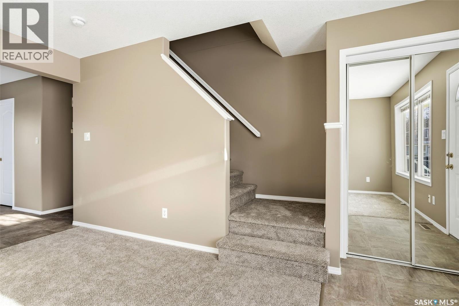 2748 Cranbourn Crescent, Regina, SK - Indoor Photo Showing Other Room