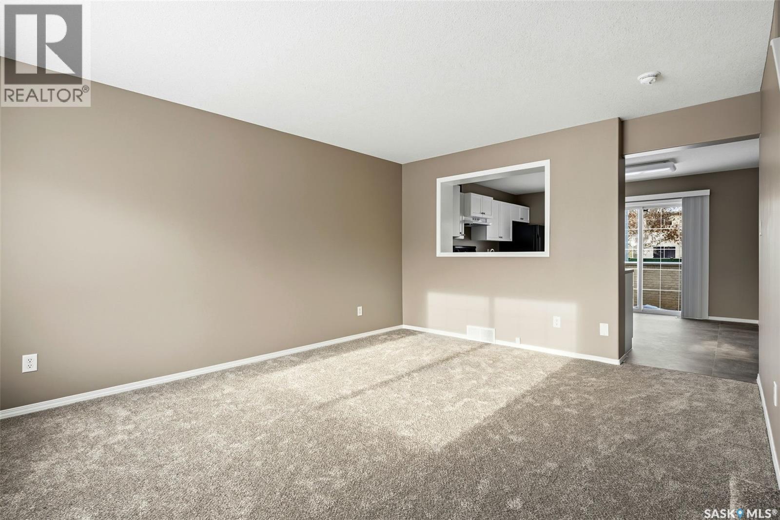 2748 Cranbourn Crescent, Regina, SK - Indoor Photo Showing Other Room