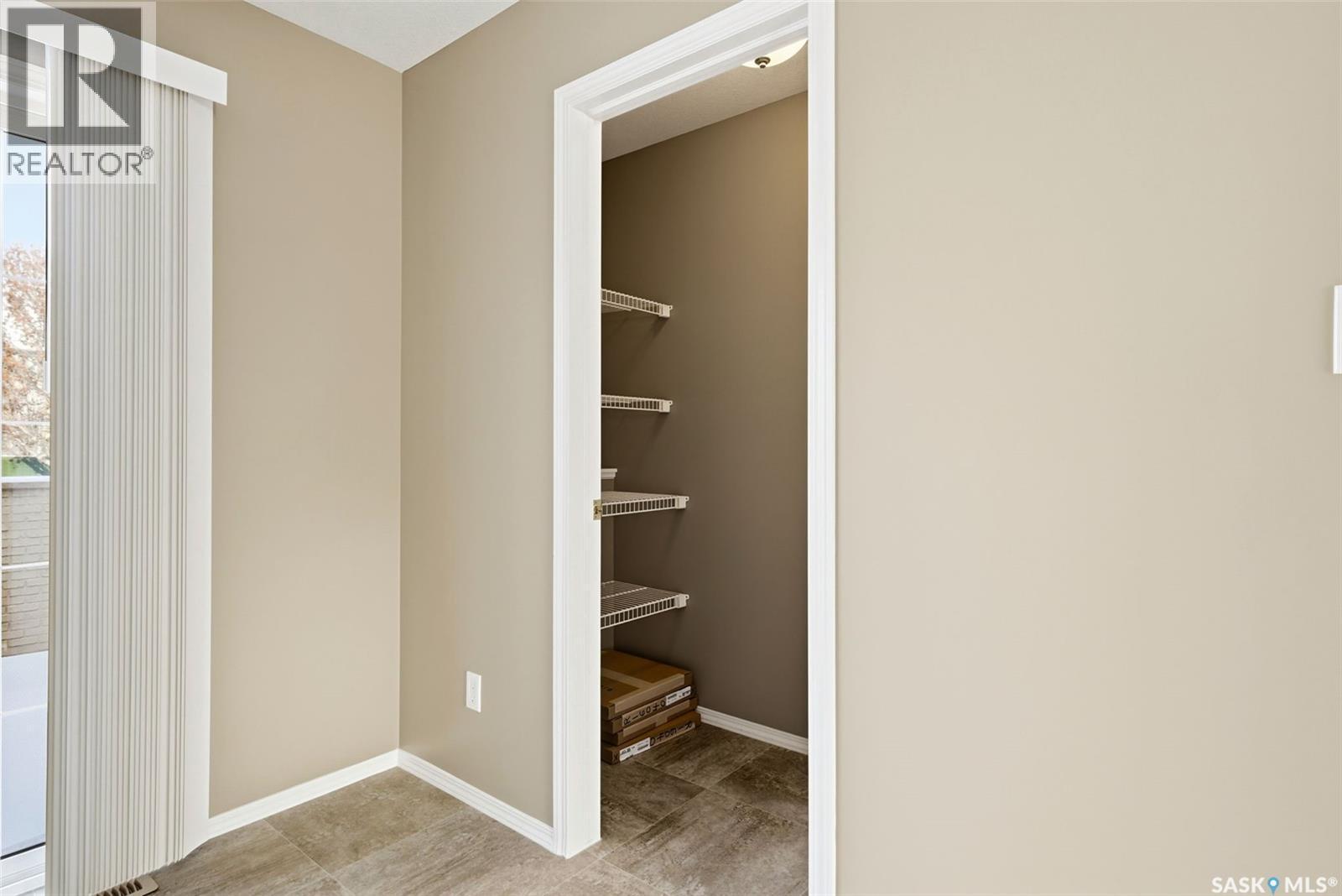 2748 Cranbourn Crescent, Regina, SK - Indoor Photo Showing Other Room