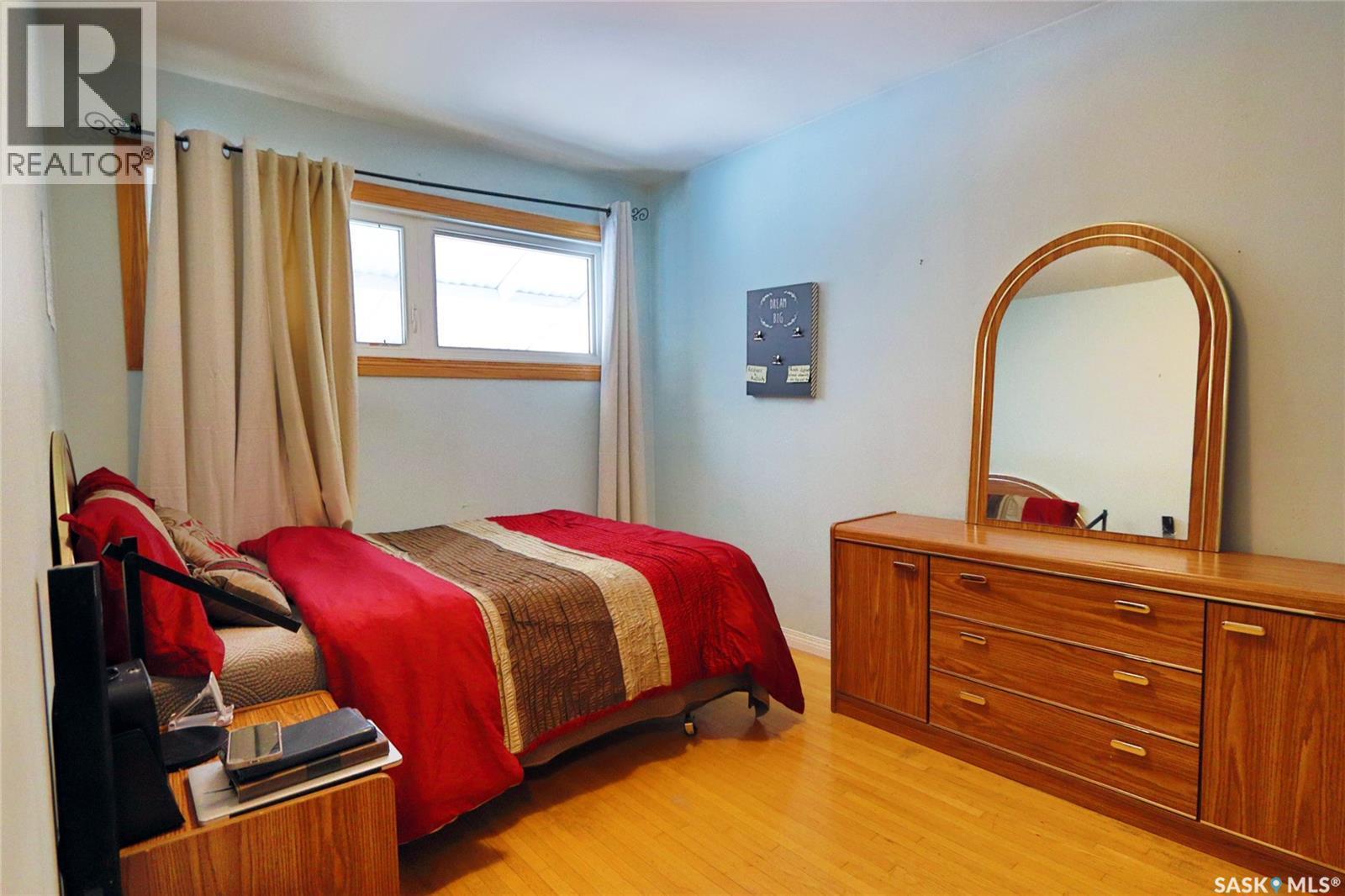 2166 Mcara Street, Regina, SK - Indoor Photo Showing Bedroom