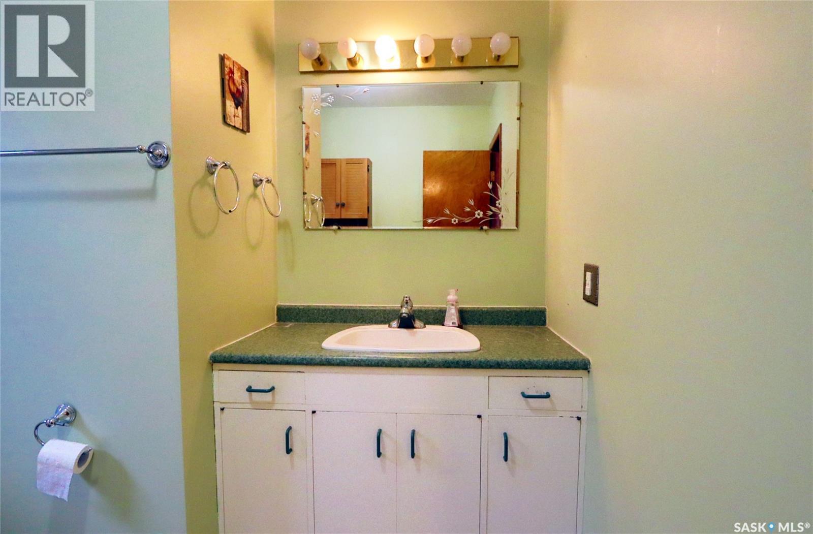 2166 Mcara Street, Regina, SK - Indoor