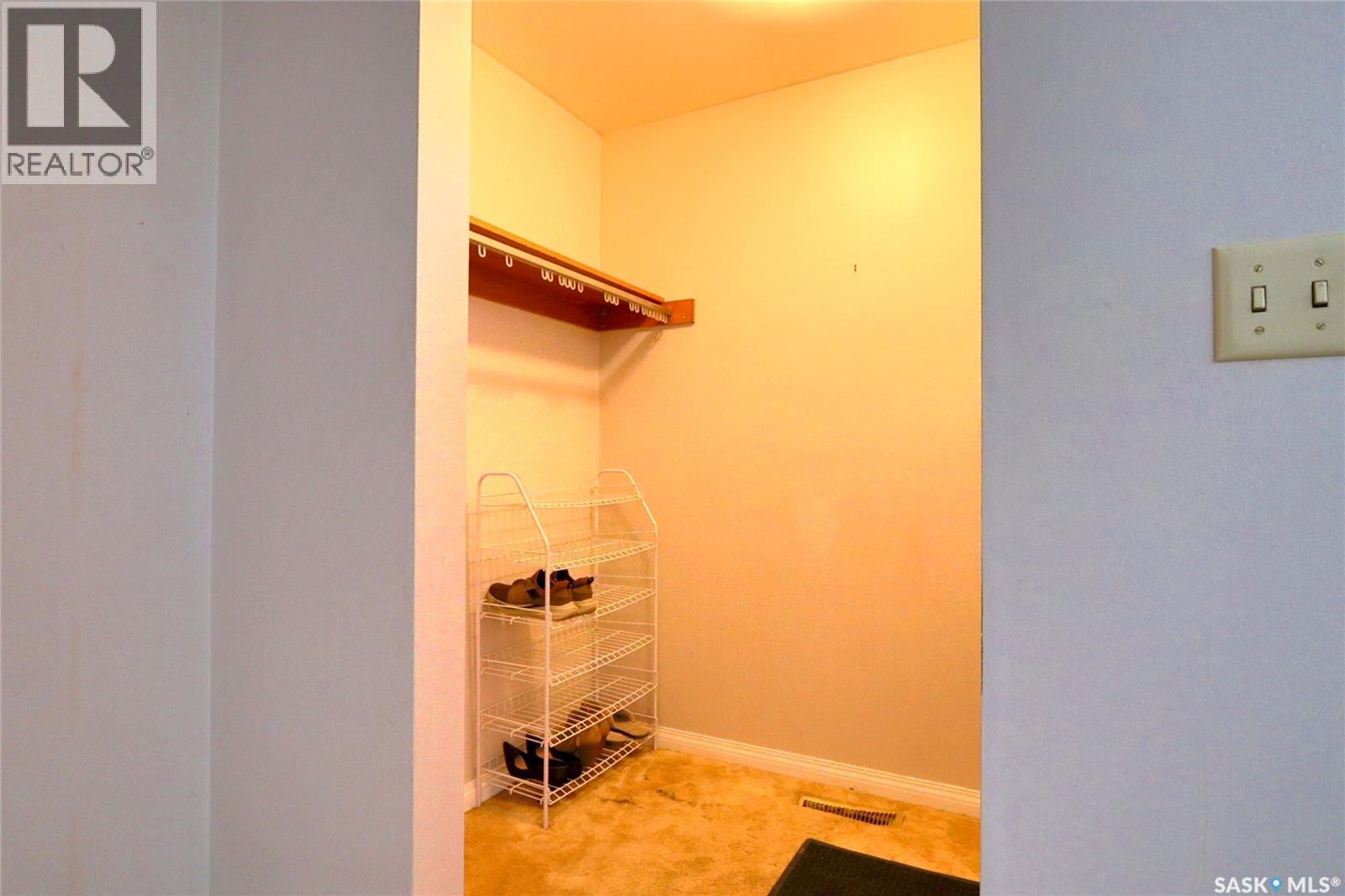 2166 Mcara Street, Regina, SK - Indoor