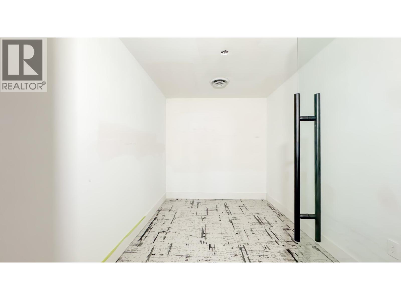 8273 Oak Street, Vancouver, BC