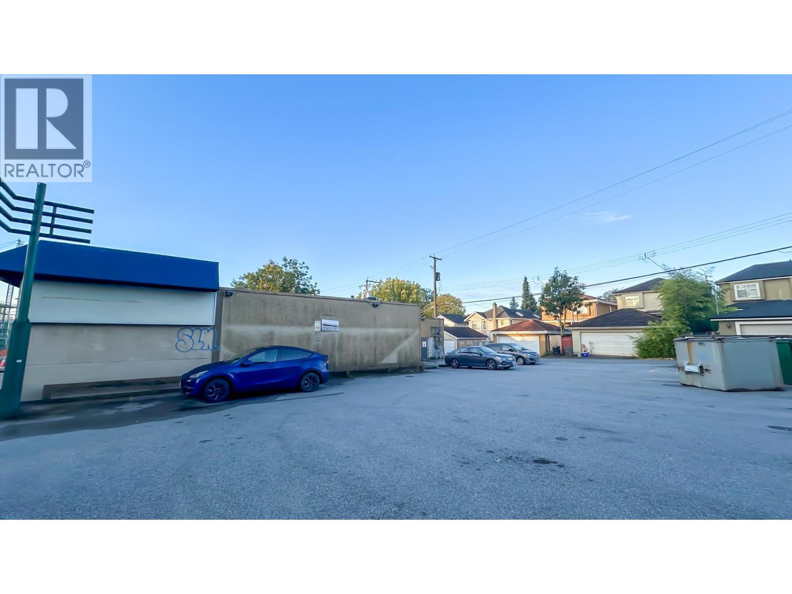 8273 Oak Street, Vancouver, BC