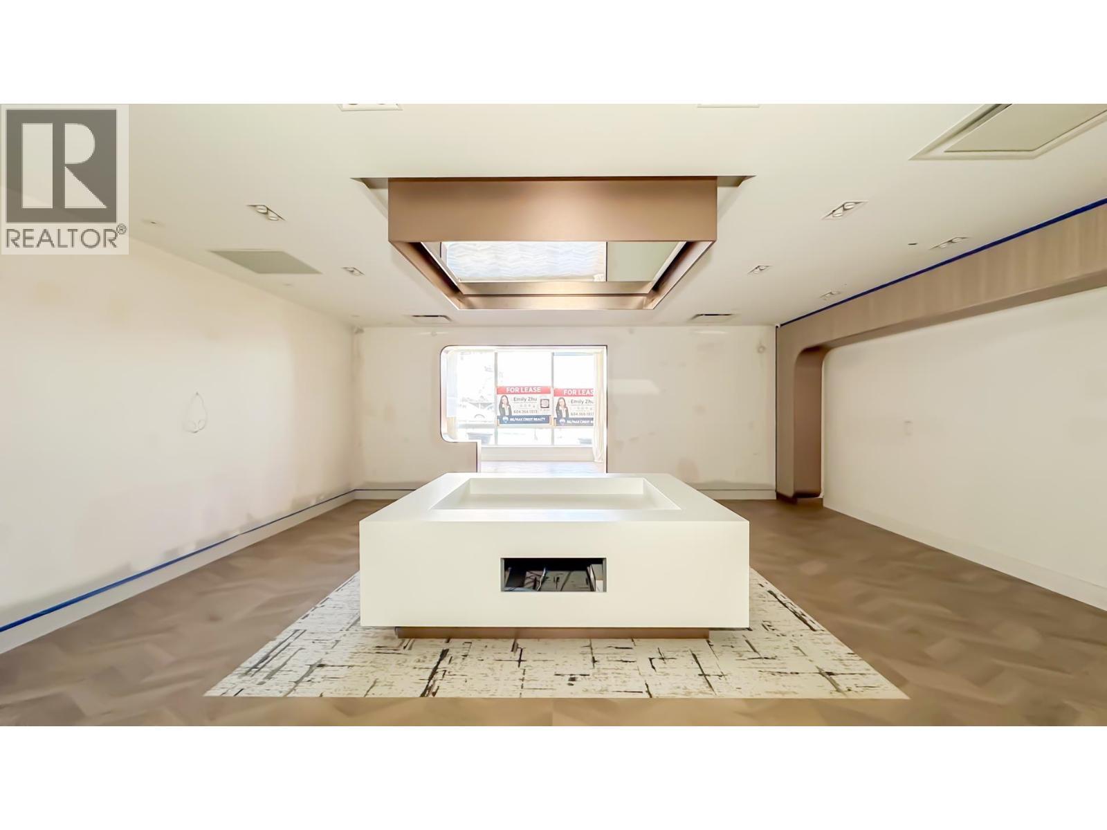 8273 Oak Street, Vancouver, BC