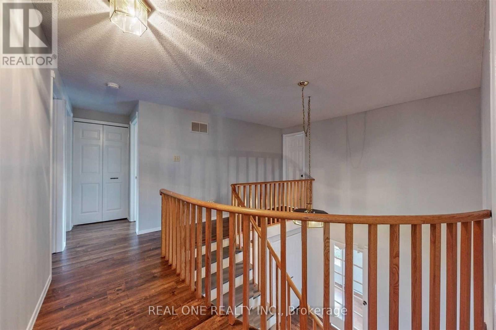 41 Meyer Circle, Markham, ON - Indoor Photo Showing Other Room