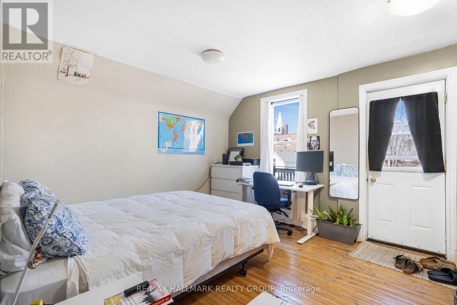 apt. 2 - 48 Louisa Street, Ottawa, ON - Indoor Photo Showing Bedroom