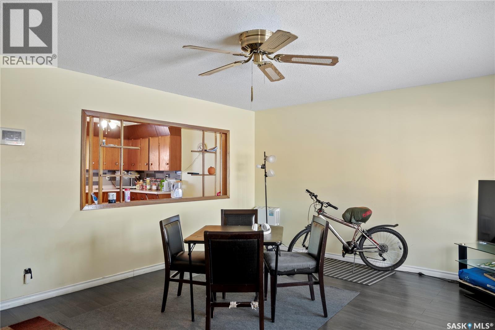 87 Robinson Crescent, Regina, SK - Indoor Photo Showing Other Room