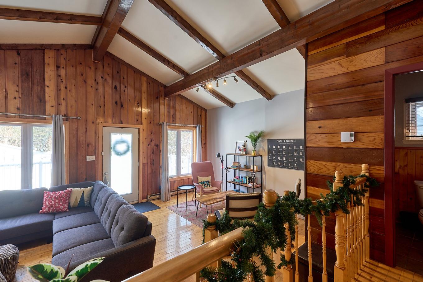 Salon - 965 Ch. Régimbald, Saint-Donat, QC - Indoor Photo Showing Living Room