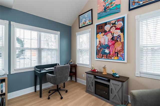 45 Renfrew St, Winnipeg, MB