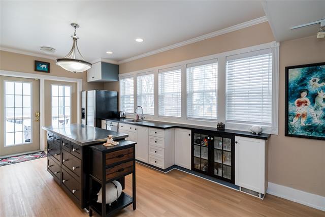 45 Renfrew St, Winnipeg, MB