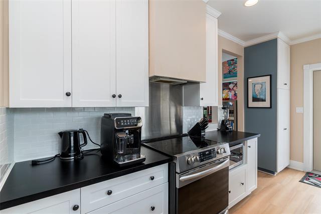 45 Renfrew St, Winnipeg, MB