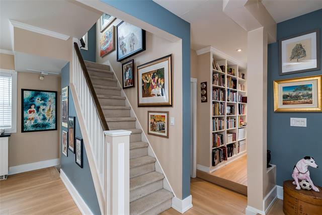 45 Renfrew St, Winnipeg, MB