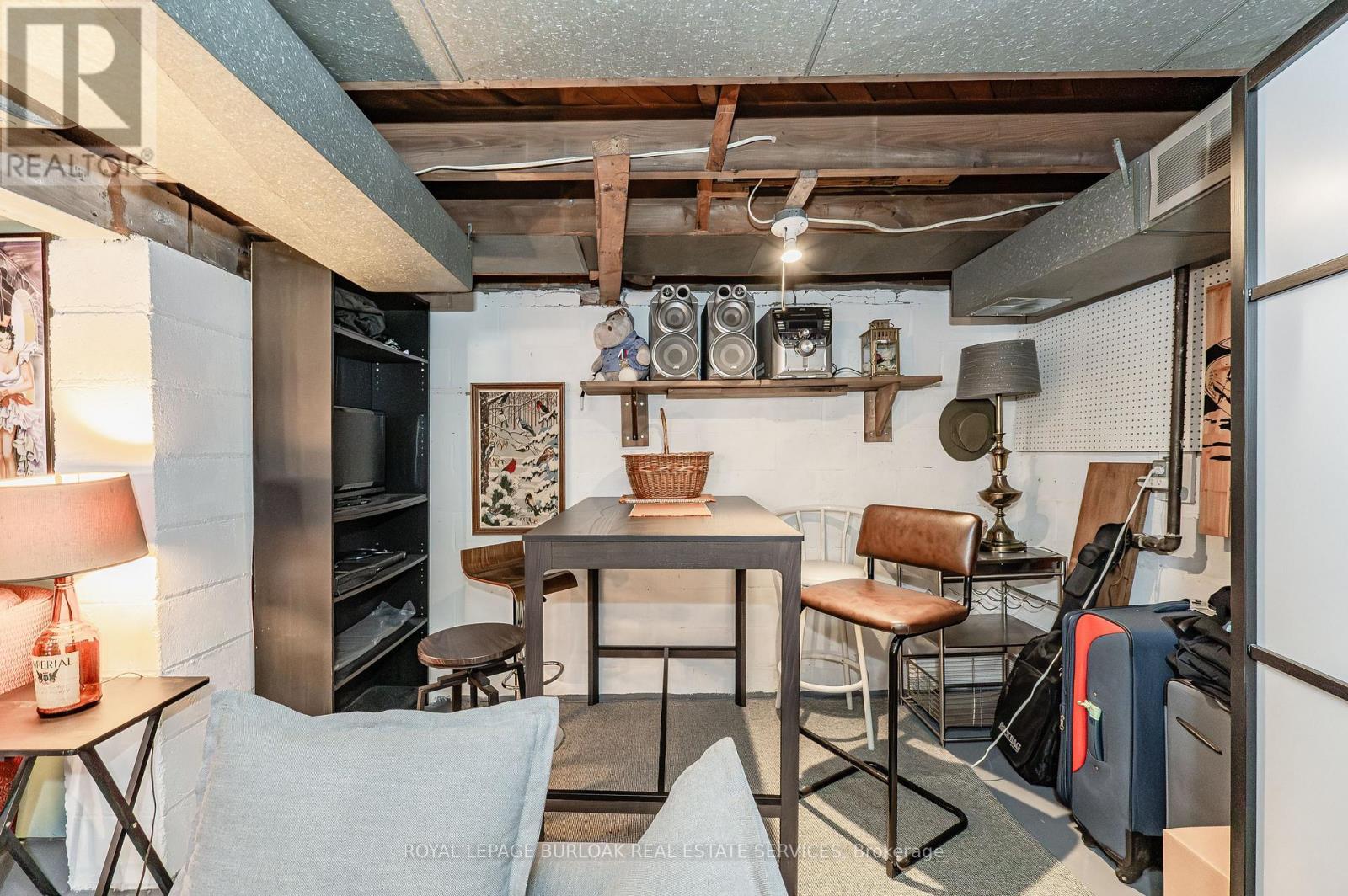 131 Adeline Avenue, Hamilton, ON - Indoor