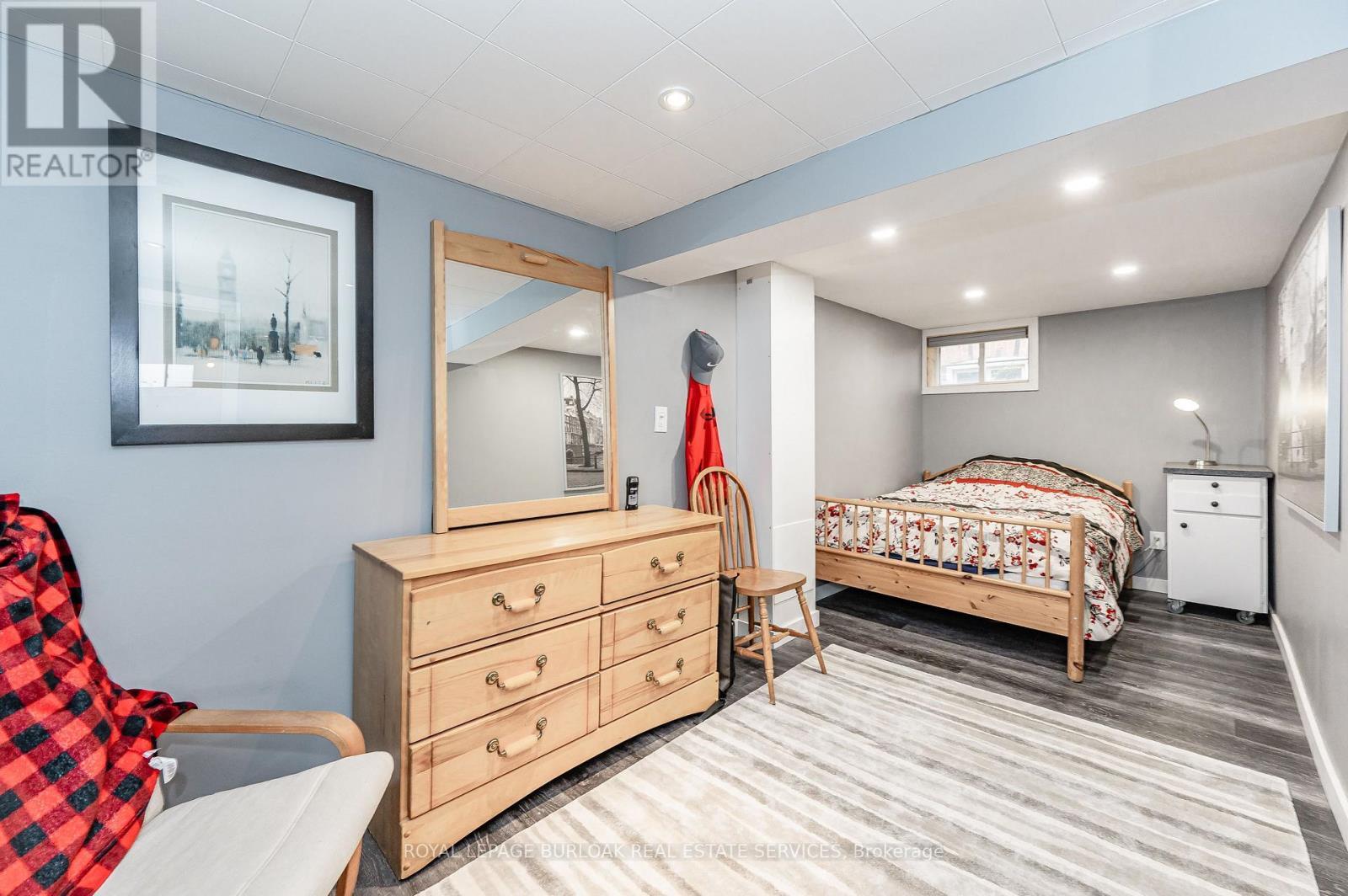 131 Adeline Avenue, Hamilton, ON - Indoor Photo Showing Bedroom
