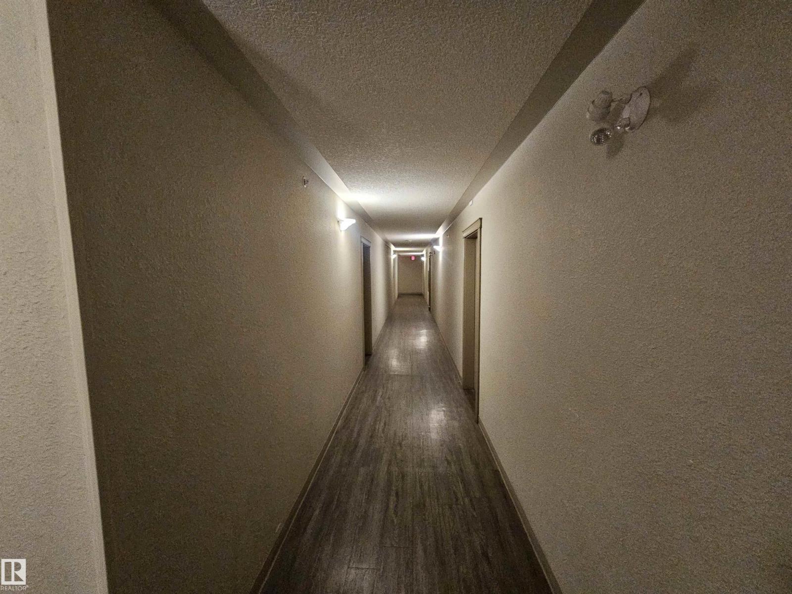 7511 171 St Nw, Edmonton, AB - Indoor Photo Showing Other Room