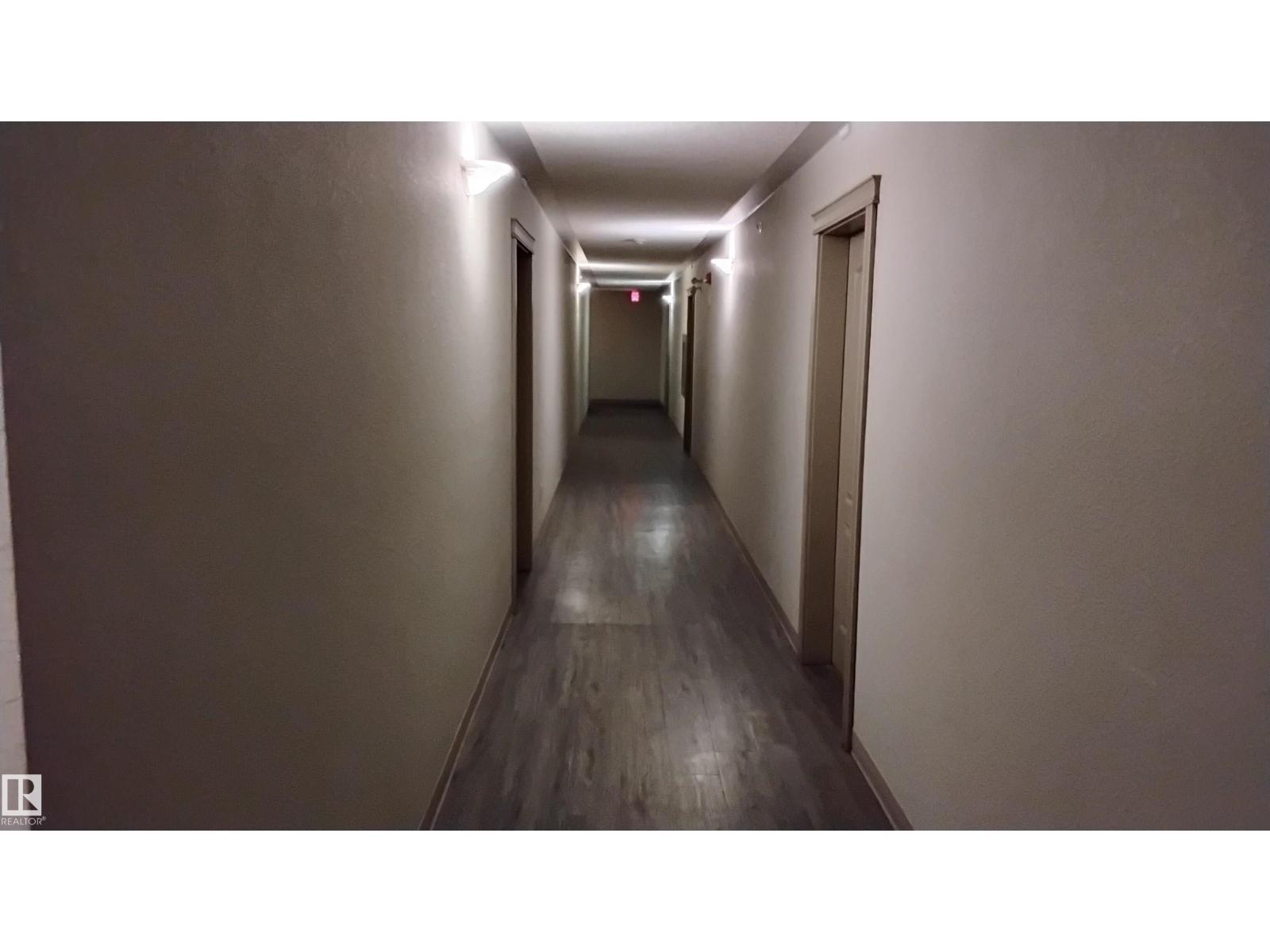 7511 171 St Nw, Edmonton, AB - Indoor Photo Showing Other Room