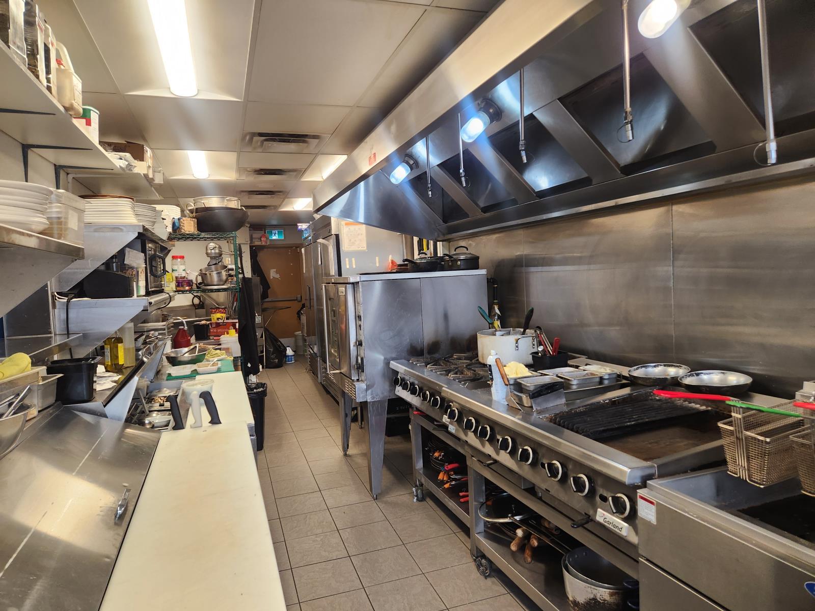 3501 Tudor Gln, St. Albert, AB