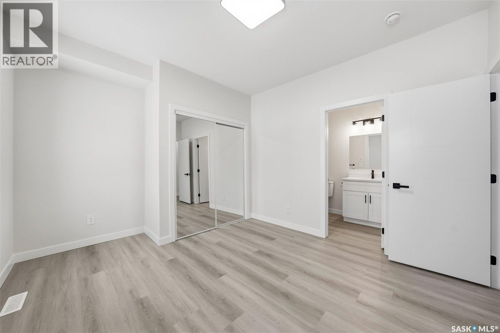 1401 23Rd Street, Saskatoon, SK - Indoor Photo Showing Other Room