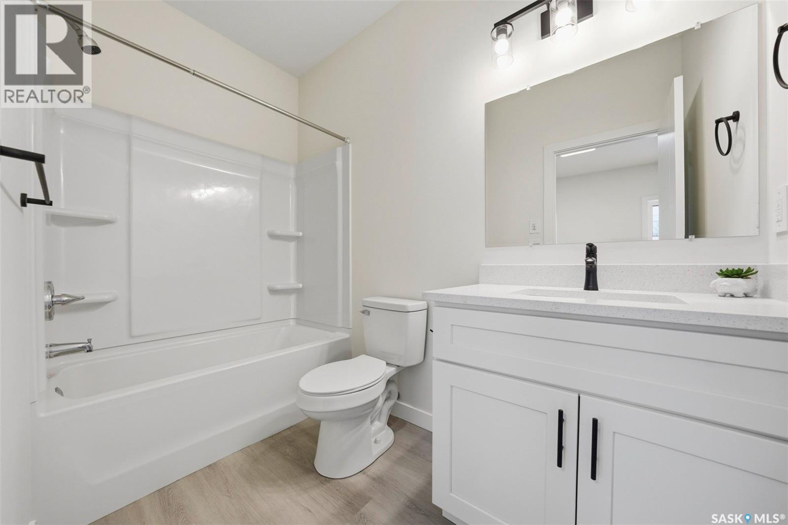 1401 23Rd Street, Saskatoon, SK - Indoor Photo Showing Bathroom