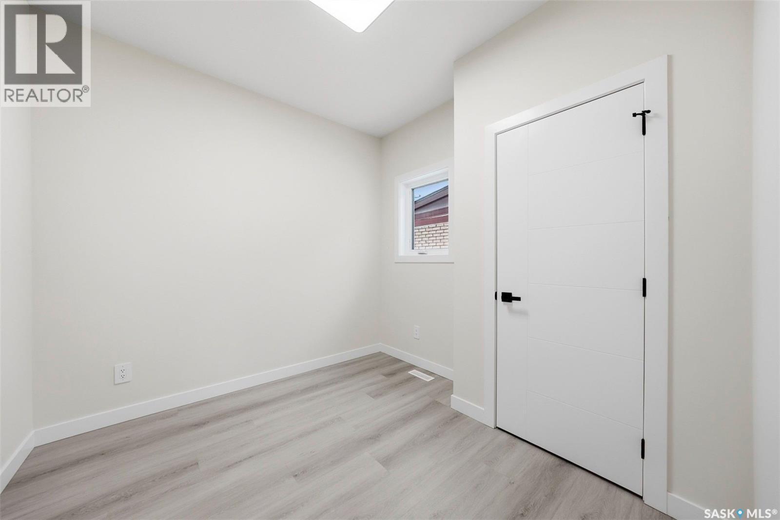 1401 23Rd Street, Saskatoon, SK - Indoor Photo Showing Other Room