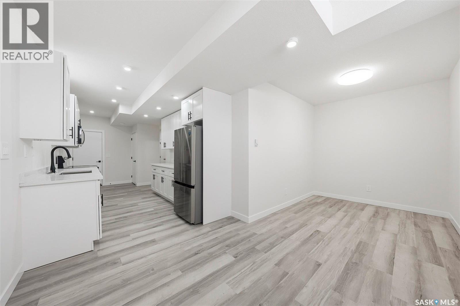 1401 23Rd Street, Saskatoon, SK - Indoor Photo Showing Other Room