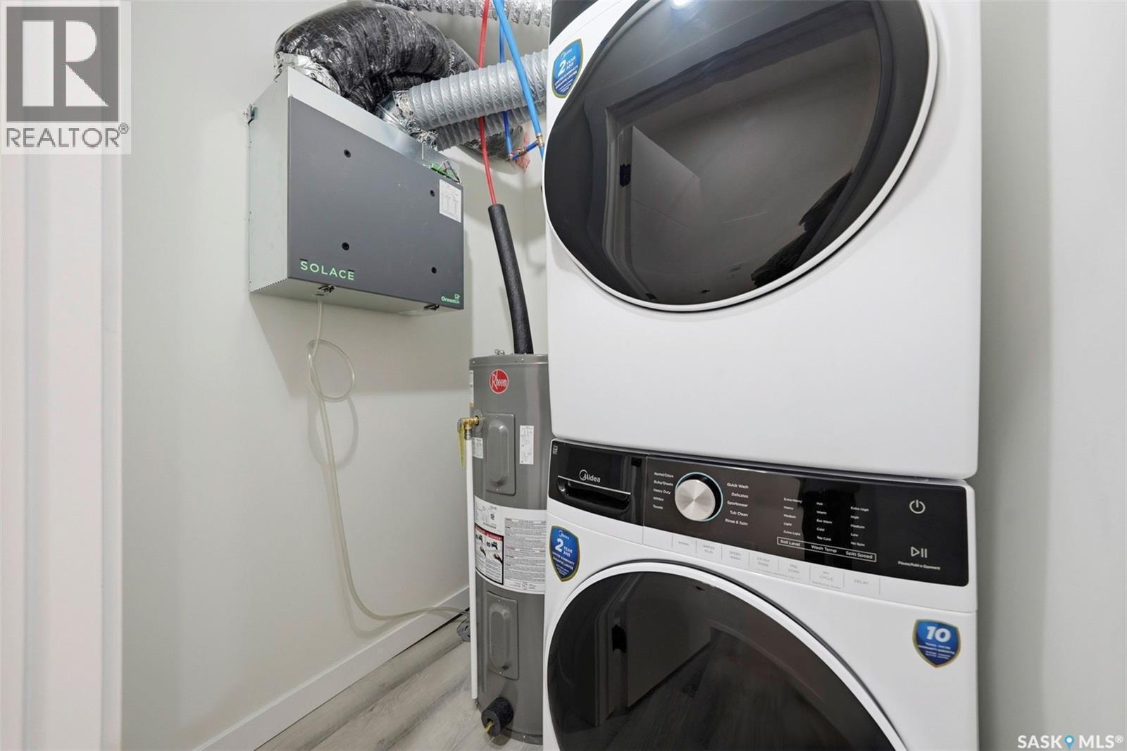 1401 23Rd Street, Saskatoon, SK - Indoor Photo Showing Laundry Room