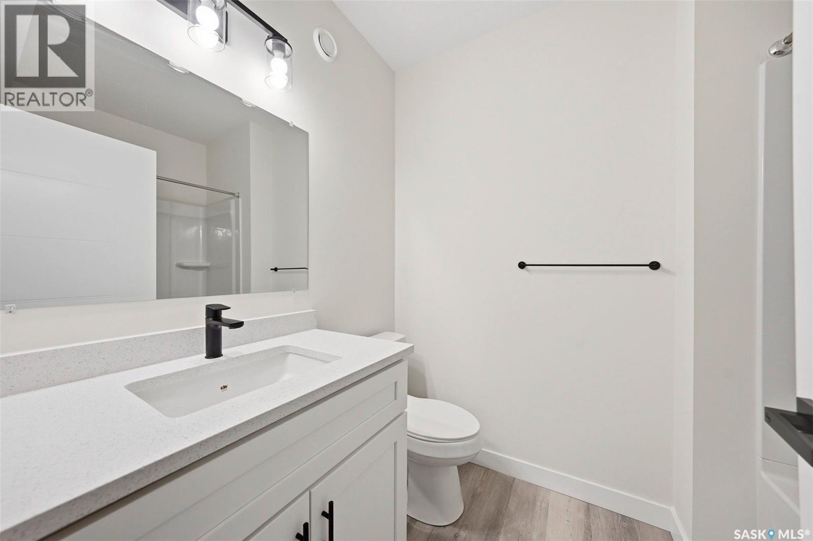 1401 23Rd Street, Saskatoon, SK - Indoor Photo Showing Bathroom