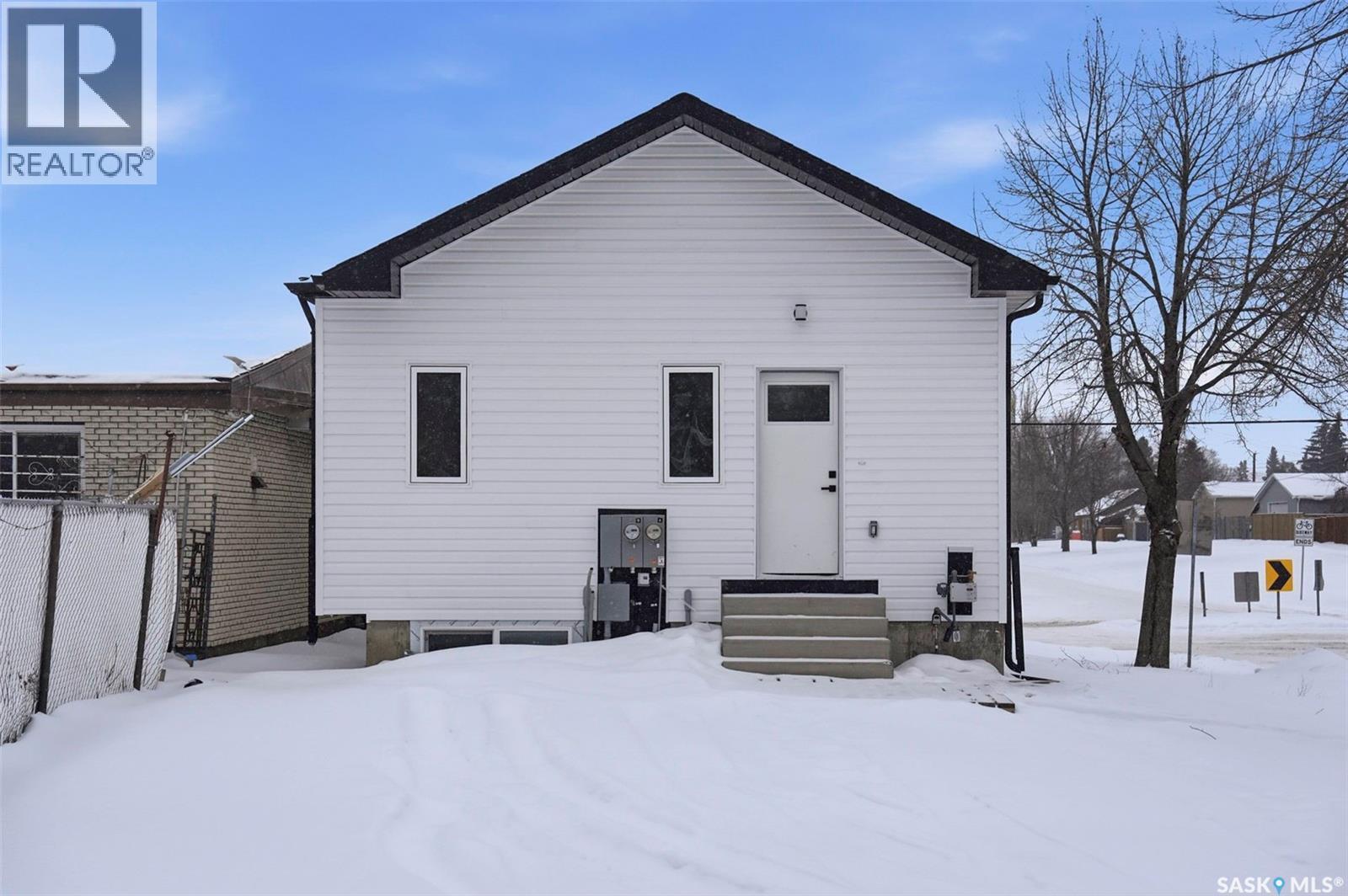 1401 23Rd Street, Saskatoon, SK - Outdoor With Exterior