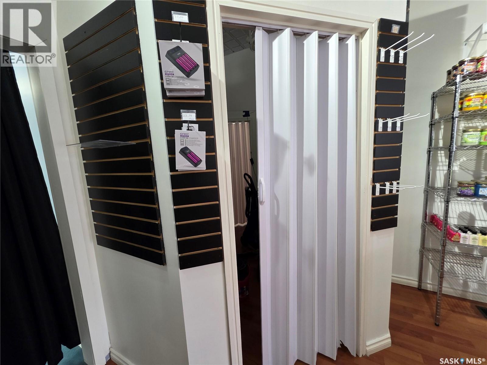 115 Central Avenue N, Swift Current, SK