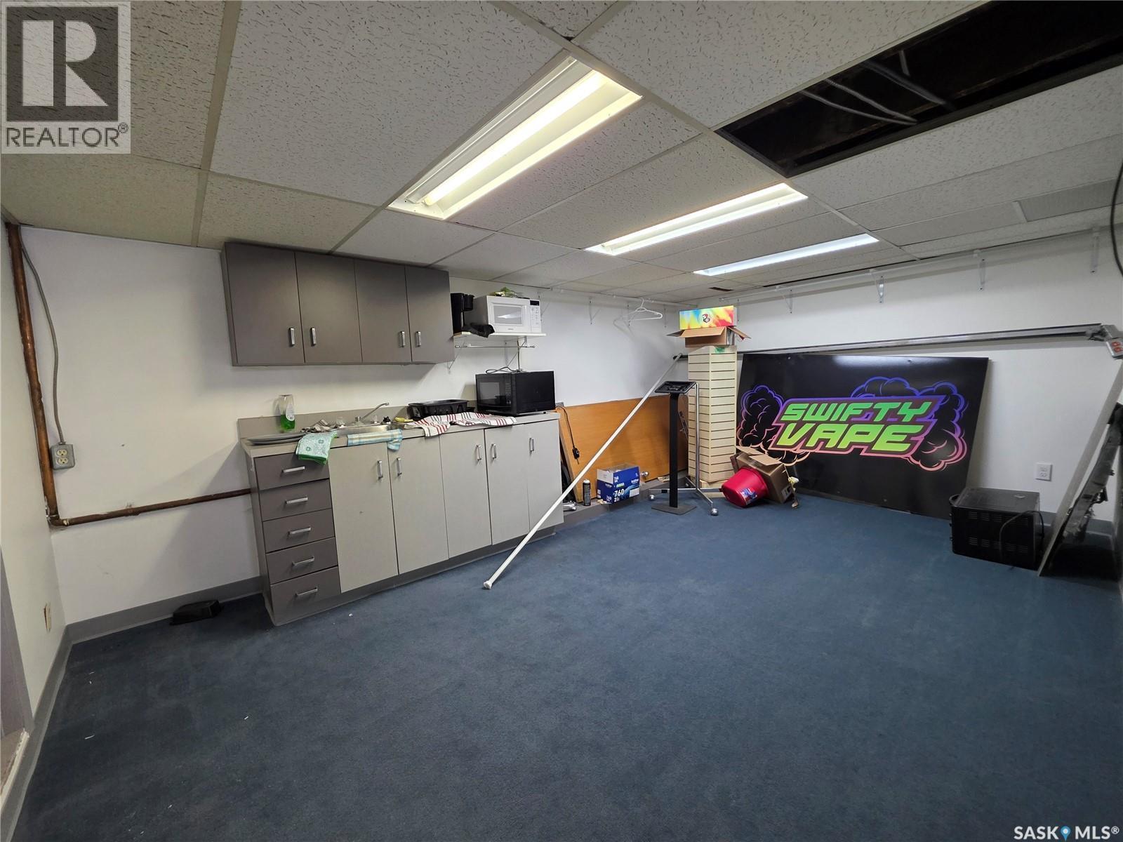 115 Central Avenue N, Swift Current, SK