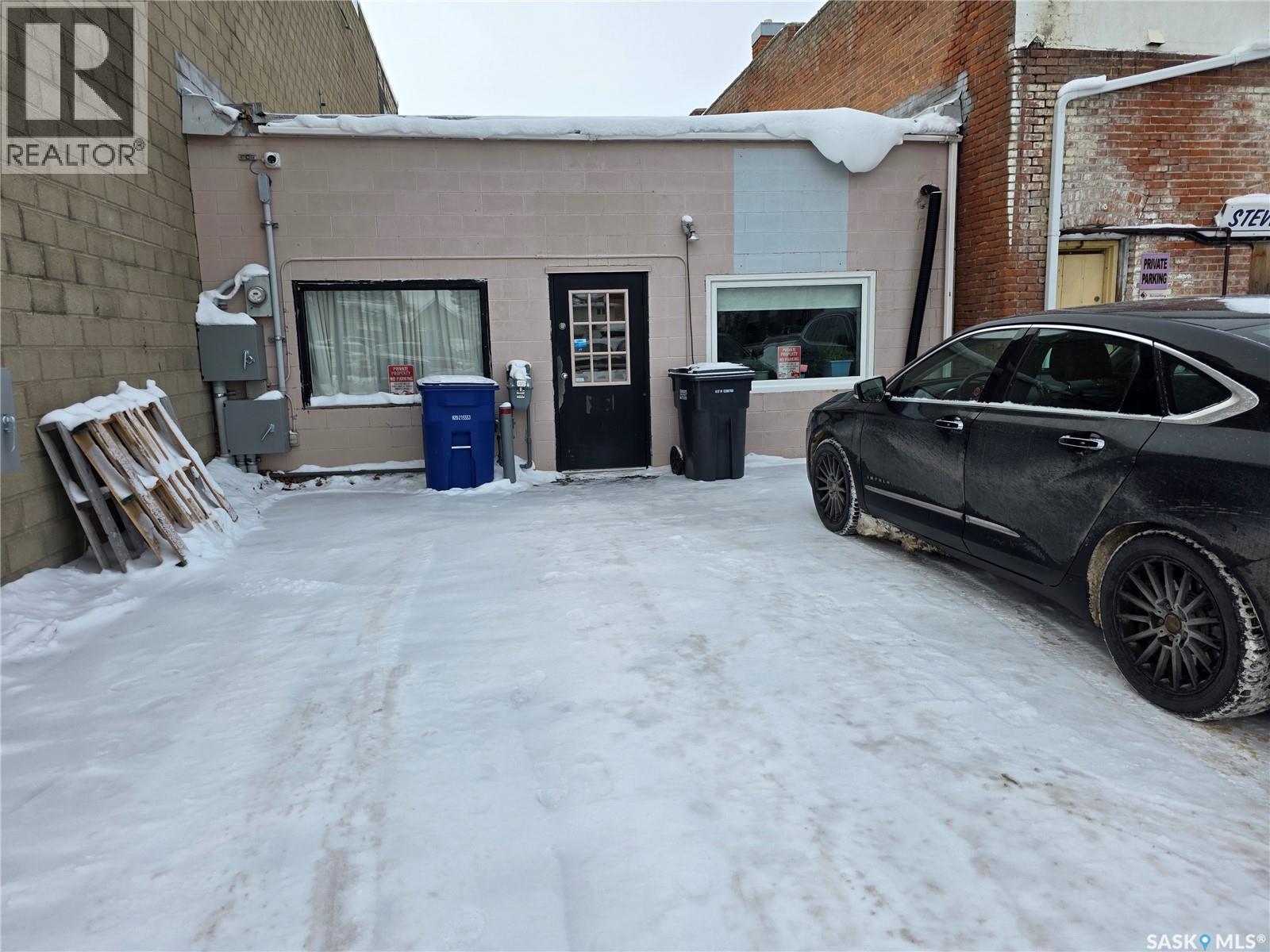 115 Central Avenue N, Swift Current, SK