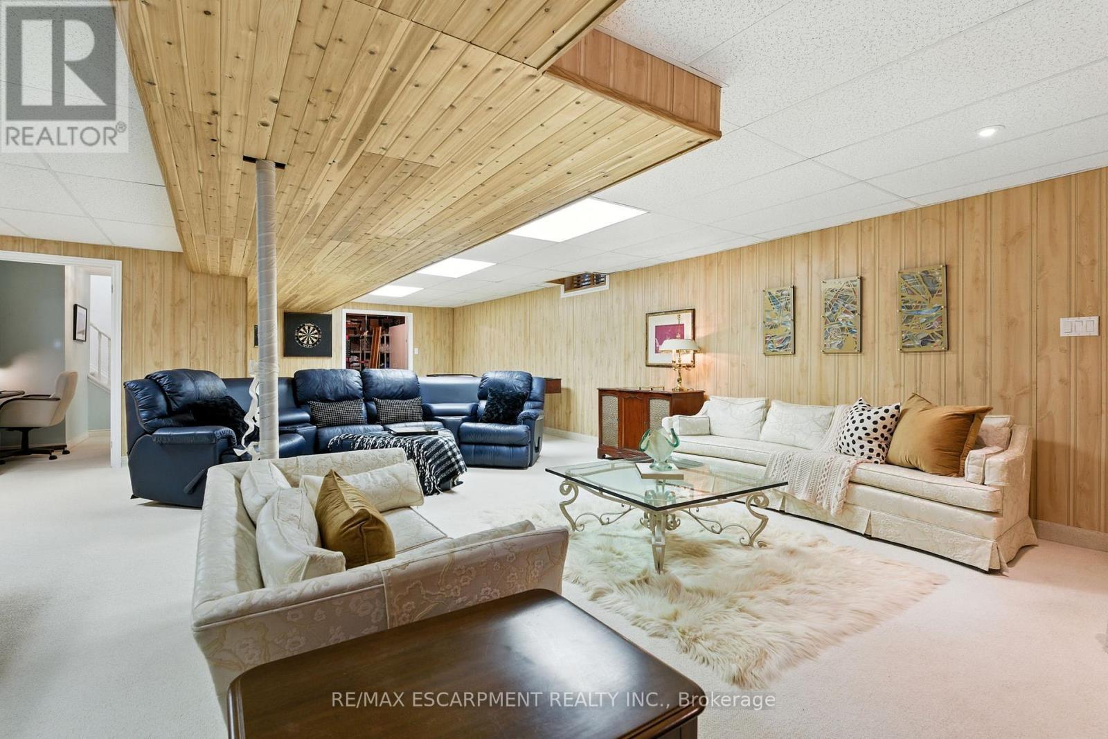 1104 Crofton Way, Burlington, ON - Indoor