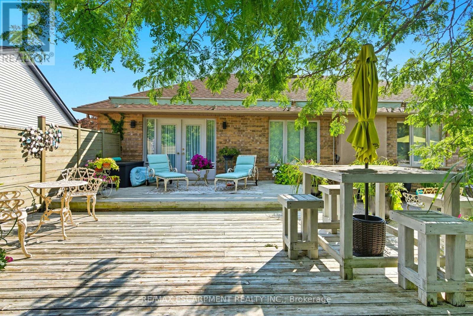 1104 Crofton Way, Burlington, ON - Outdoor With Deck Patio Veranda