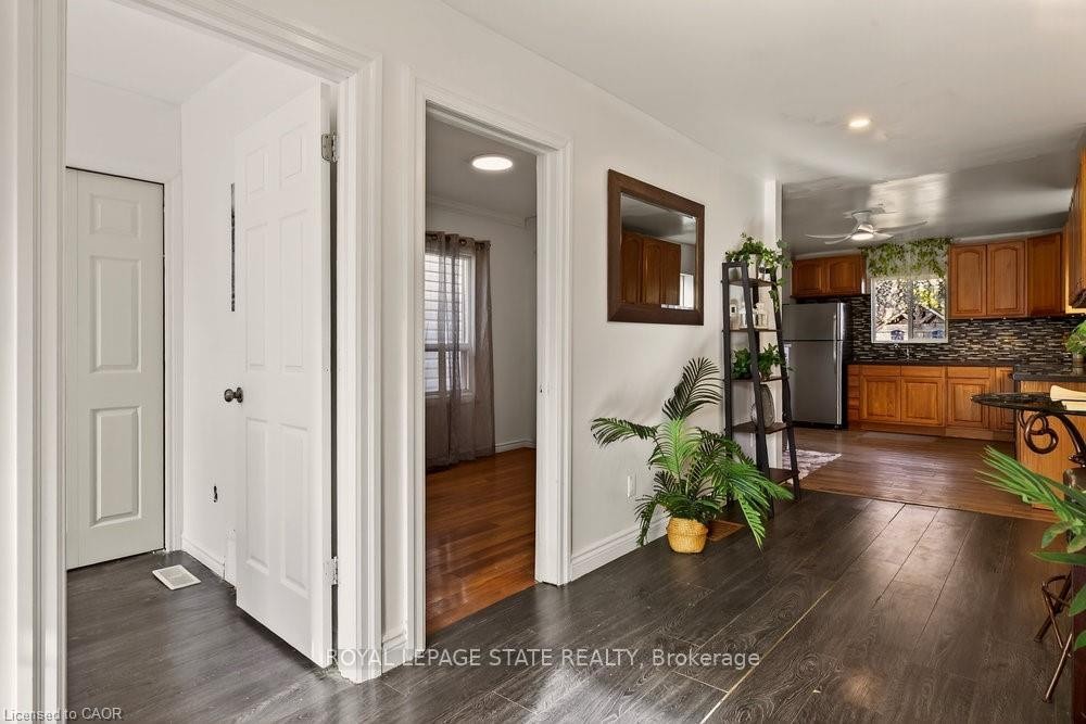 163 Hope Avenue, Hamilton, ON - Indoor Photo Showing Other Room