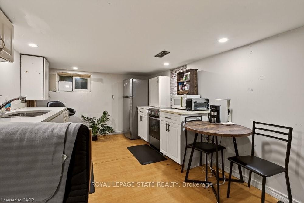 163 Hope Avenue, Hamilton, ON - Indoor