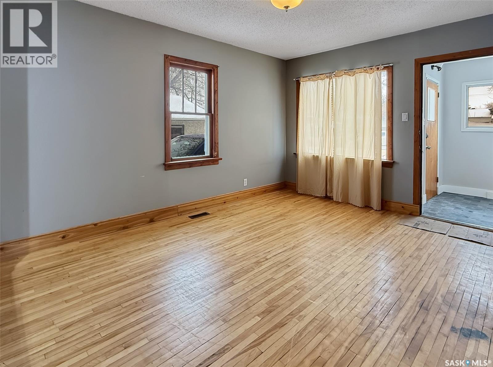 120 Central Avenue S, Swift Current, SK - Indoor Photo Showing Other Room
