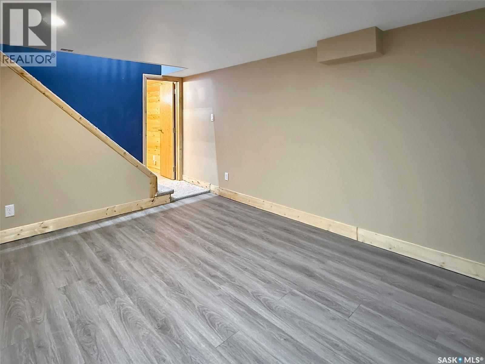 120 Central Avenue S, Swift Current, SK - Indoor Photo Showing Other Room