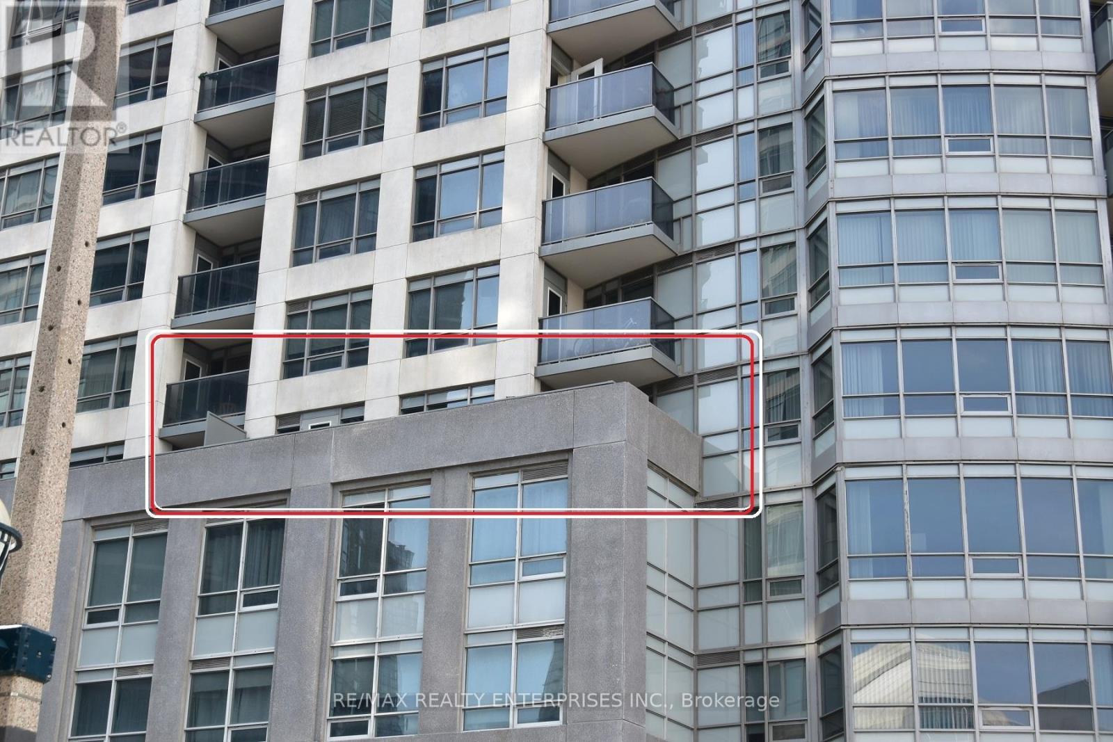 517 - 20 Blue Jays Way, Toronto, ON - Outdoor