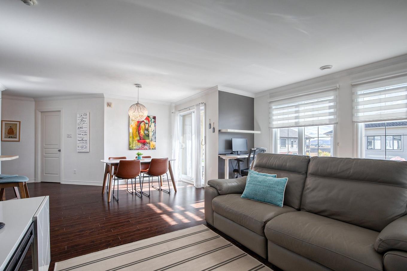 Vue d'ensemble - 8-744 Rue Des Sureaux, Boucherville, QC - Indoor Photo Showing Living Room