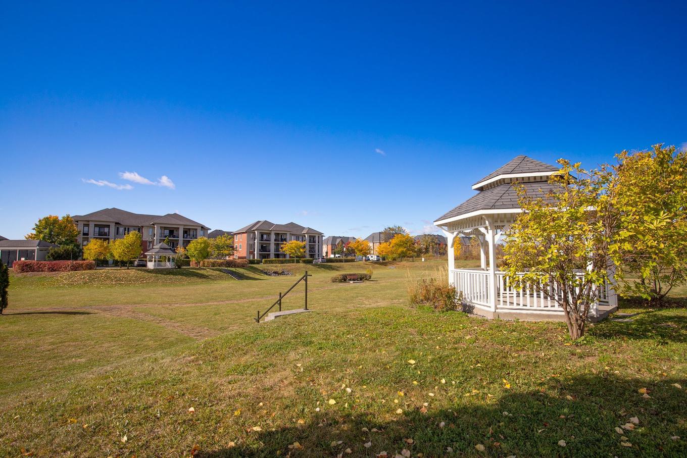 À proximité - 8-744 Rue Des Sureaux, Boucherville, QC - Outdoor