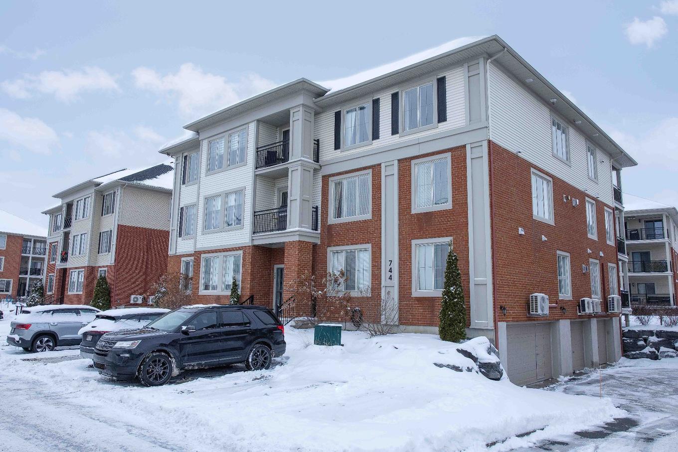 Façade - 8-744 Rue Des Sureaux, Boucherville, QC - Outdoor With Facade