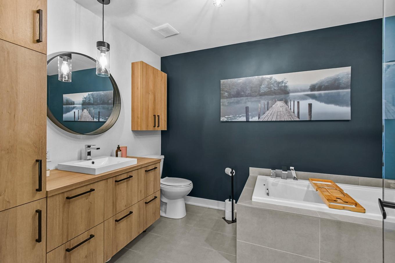 Salle de bains - 3964 Rue Bernard-Hubert, Longueuil (Saint-Hubert), QC - Indoor Photo Showing Bathroom