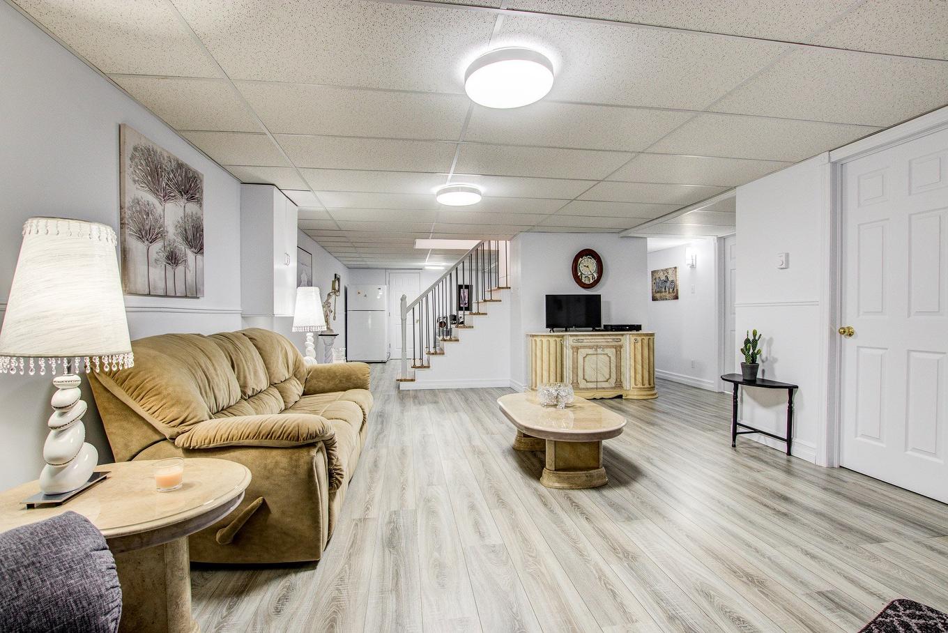 Family room - 1739 Rue Soucy, Longueuil (Saint-Hubert), QC - Indoor Photo Showing Living Room